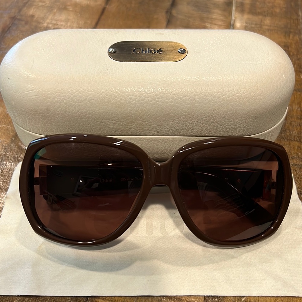 Chloe CL2125 Sunglasses with Gold Accent on Arms